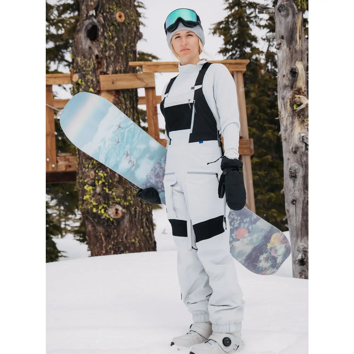 Burton Women's Carbonate Gore-Tex Snowboard Pants 5 Burton Women's Carbonate Gore-Tex Snowboard Pants - Image 3