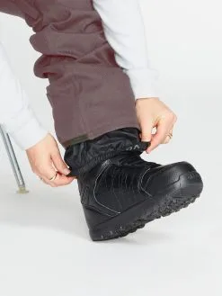 Volcom Womens Species Stretch Snowboard Pants -Ski Pants Shop H1352303 ROS 4 1188x1584 crop ce