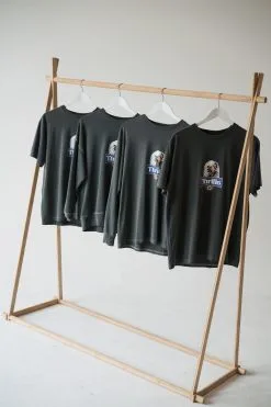 Thrills Rise Above Merch Tee - Merch Black -Ski Pants Shop TS22 FLATLAY 198 4cf3e9c6 86ea 4d8f acba dc262157e290