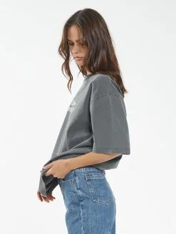 Thrills Glory Oversized Tee -Ski Pants Shop WTH22 127BM5 700x 9c60dd60 b43c 4bef a62e cefb1f3b0f0b