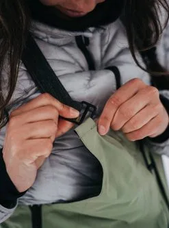 Burton Women's [ak] Kimmy GORE-TEX 2L Bib Pants 2023 -Ski Pants Shop burton women s burton ak kimmy gore tex 2l bib pants hedge green 7